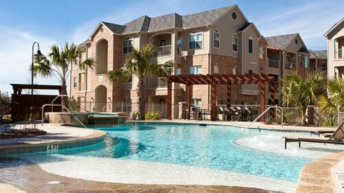 Resort-Style Pool